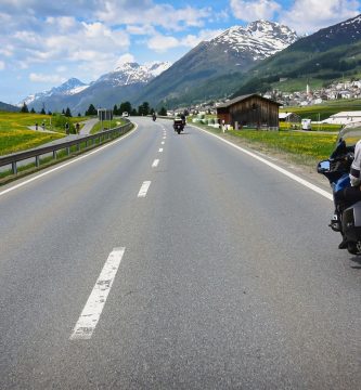 Guía de compra de una moto para viajes largos